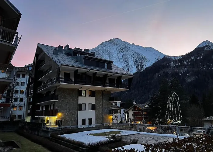 Incantevole In Centro A Nyaraló Courmayeur